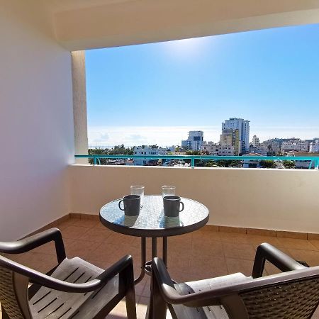 Off Course Seaview Apartment Ларнака Экстерьер фото